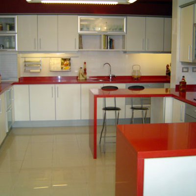 Gran cocina Reformada y Amueblada .
