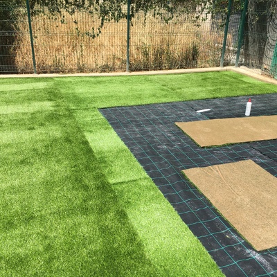Instalación de césped artificial