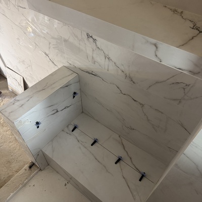 Instalación de alicatado baño