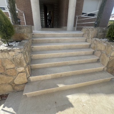 Escalera de mármol