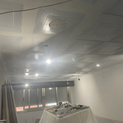 Alisado de techos y cambio de ubicación de las luces