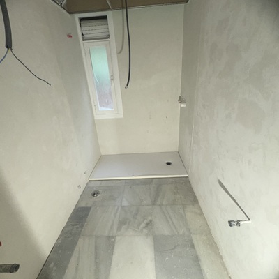 Reforma de baño acabado Micro cemento