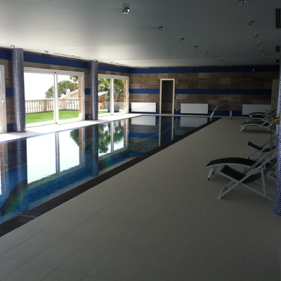 Piscina interior