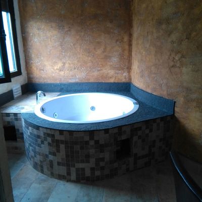 jacuzzi