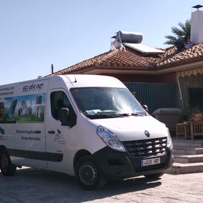ENERGÍA SOLAR TÉRMICA PARA AGUA CALIENTE. 4 PERSONAS