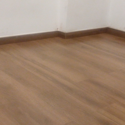 Baldosa emitacion madera