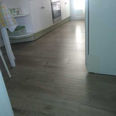 Suelo que imita madera