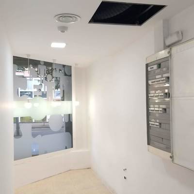 iluminacion con globos leds 360º y panel led integrat
