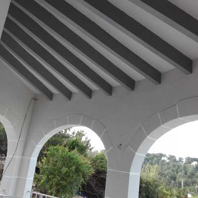 Pintar fachada esmalte biga de madera