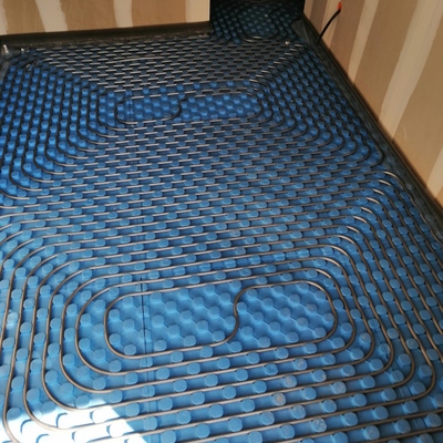 Calefacción/Refrigeración por Suelo Radiante.