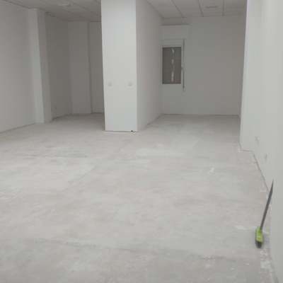 Reforma bajo comercial