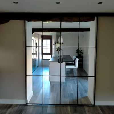 Sistema corredero de vidrio. Industrial frame.