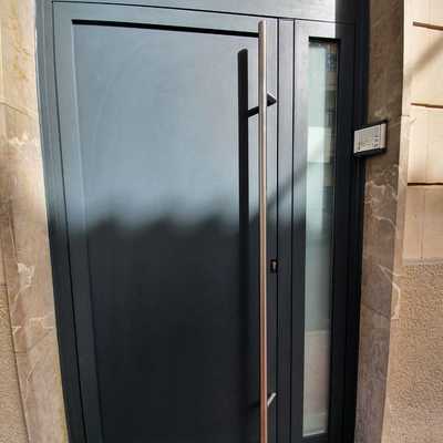 Puertas de entrada a gusto del cliente