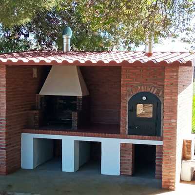 CONSTRUCCION BARBACOA CON HORNO