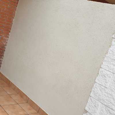 Enfoscado con arena y cemento blanco