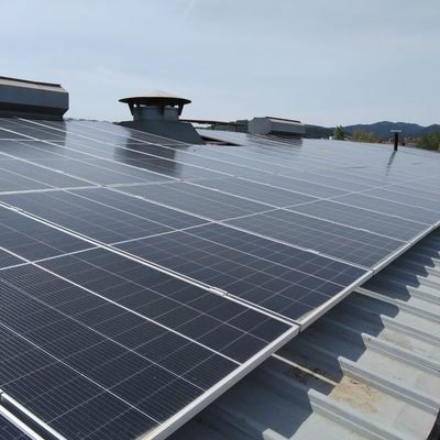 Paneles Solares en una cubierta