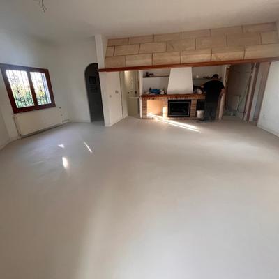 Renovación de suelo de baldosas