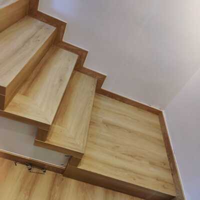 Escaleras vinilico