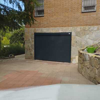 puerta seccional