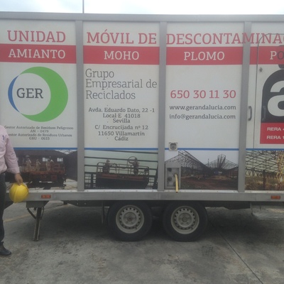 UNIDAD DE DESCONTAMINACIÓN DE AMIANTO, PLOMO, POLVO, MOHO