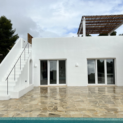 Exterior chalet de lujo de obra nueva