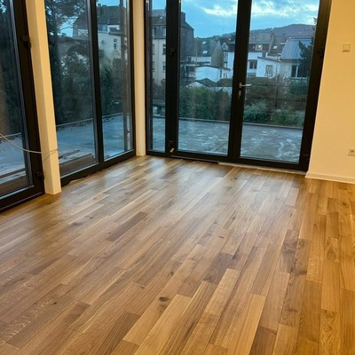 Trabajos de lijado y aceitado de parquet