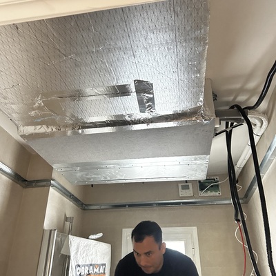 INSTALACIÒN EQUIPO CONDCUTO DAIKIN