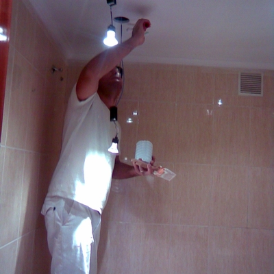 IMPERMEABILIZANDO BAÑO CONTRA HUMEDAD