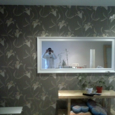 Instalacion de papel decorativo + lacado espejo