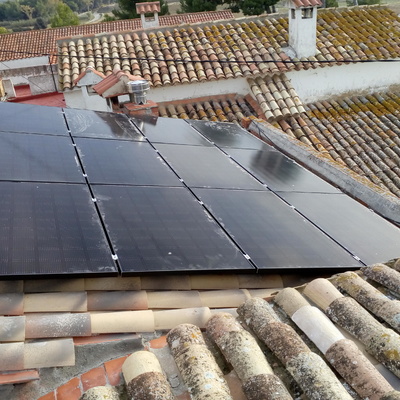 Instalación en Font-Rubí, 4kWp LG, Solax