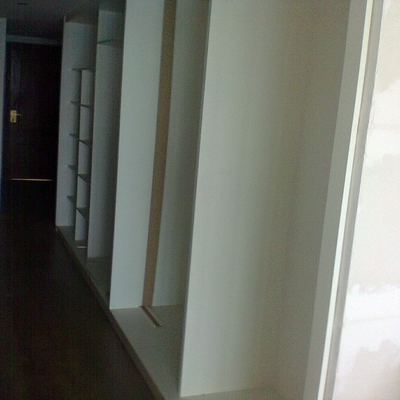 INTERIOR DE ARMARIO