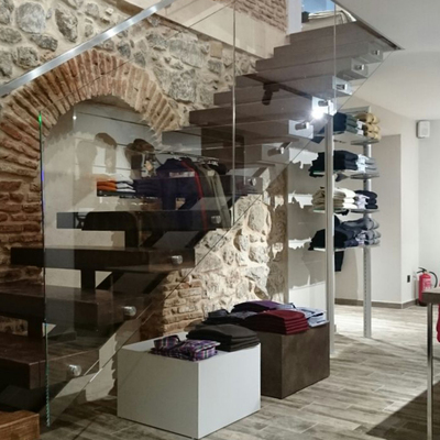 Interior Tienda Moda hombre Rasil en Ávila