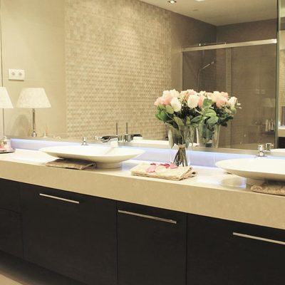 http://www.tindas.es/proyecto/interiorismo-piso-en-sarria/