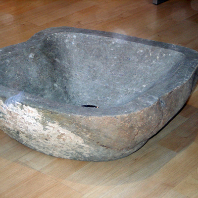 Lavabos en canto de rio