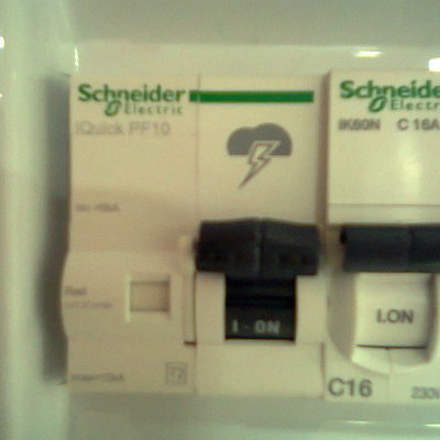 LIMITADOR DE SOBRETENSIONES