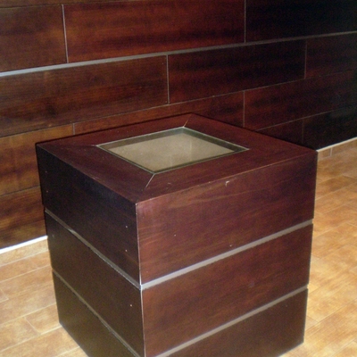 mesa auxiliar den diseño
