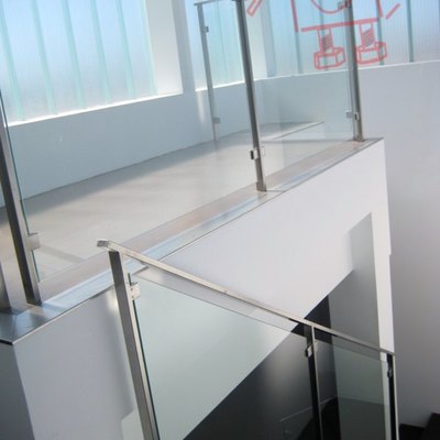 MODELO INOX RECTANGULAR PINZA