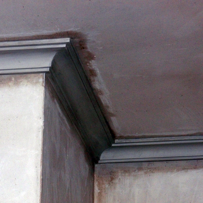 Moldura media caña grande.