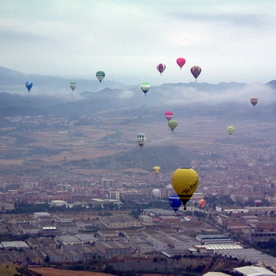 MOMENTS DE RELAX -FELIÇ ANIVERSARI -IGUALADA