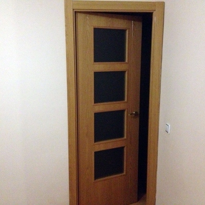 Montaje de puertas.
