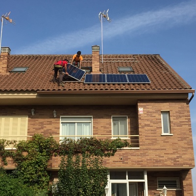 Montaje instalación solar en Villanueva del Pardillo
