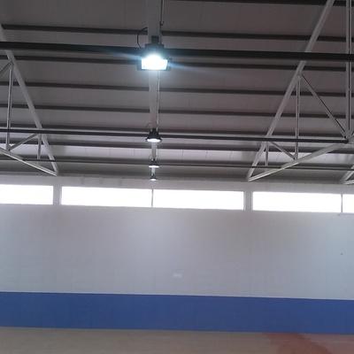 iluminacion proyectores led polideportivo