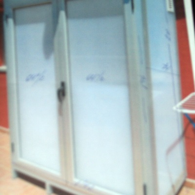 mueble de aluminio
