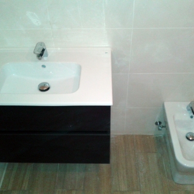mueble de baño suspendido.