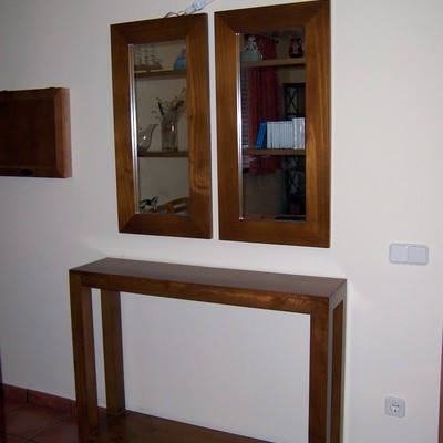 Mueble recibidor con espejos