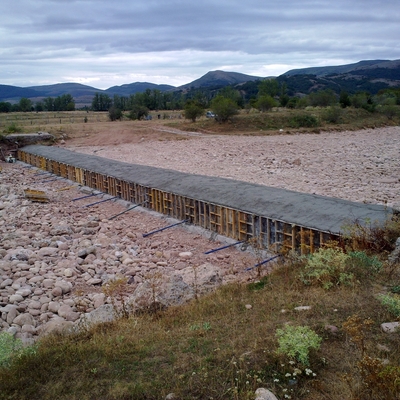 MURO DE HORMIGÓN ARMADO
