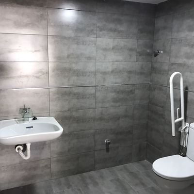 BAÑO DE LOCAL