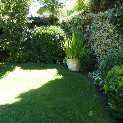 jardin unifamiliar