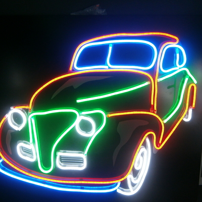 Coche de neón