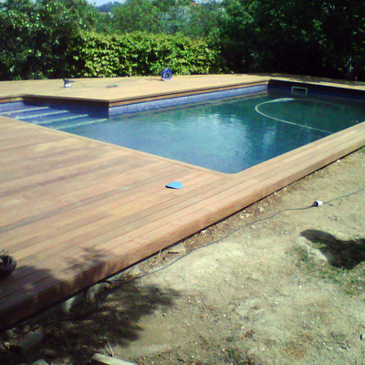 Parquet exterior.
